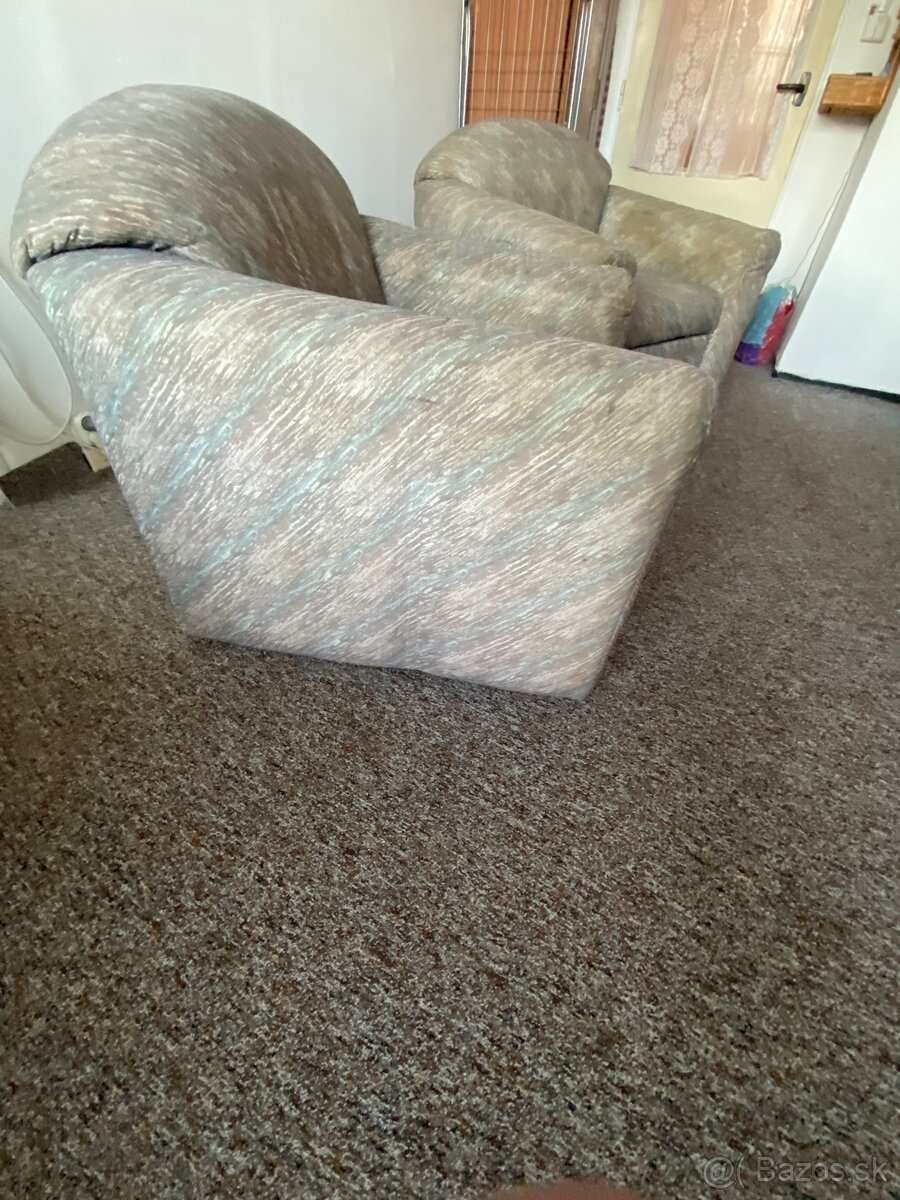 Predam kreslo 2x - 3