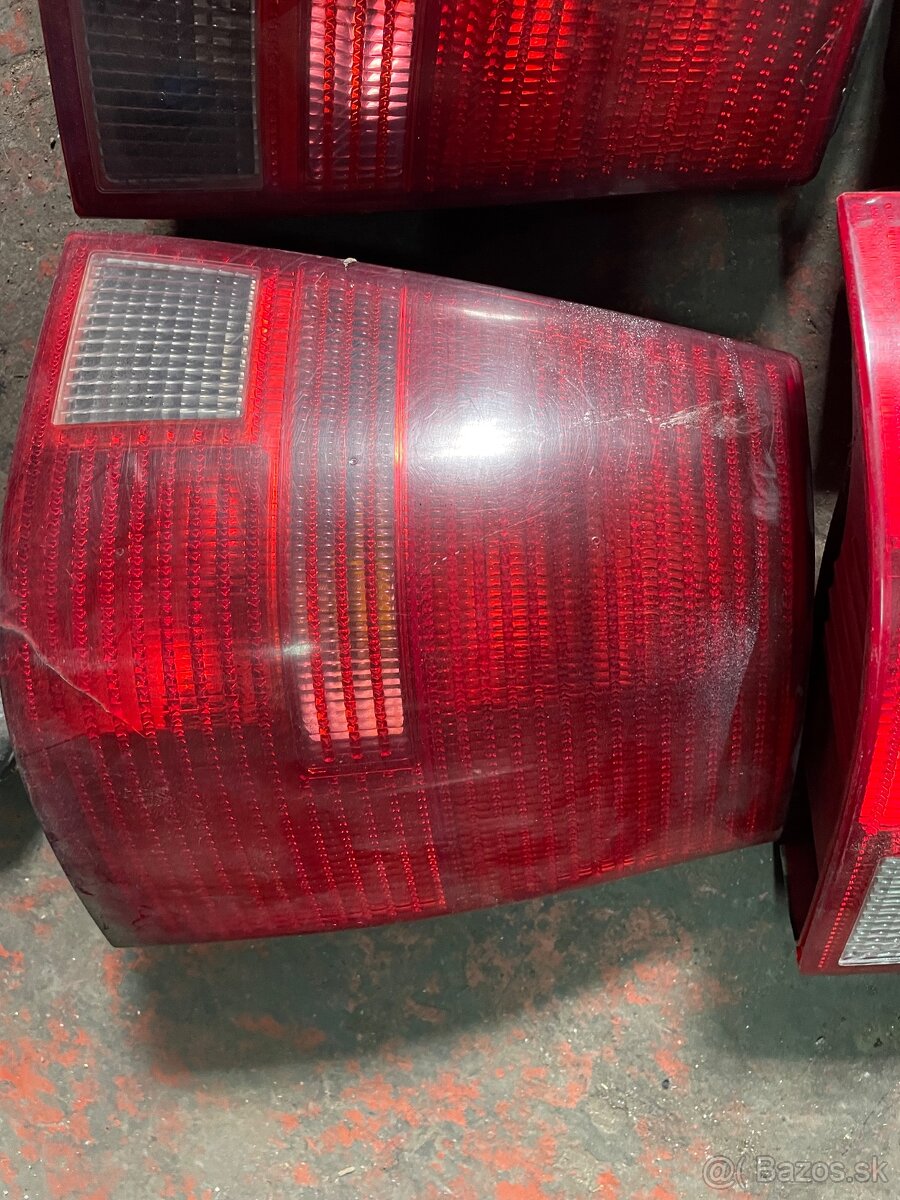 Zadne svetla VW Golf 4 kombi - 3