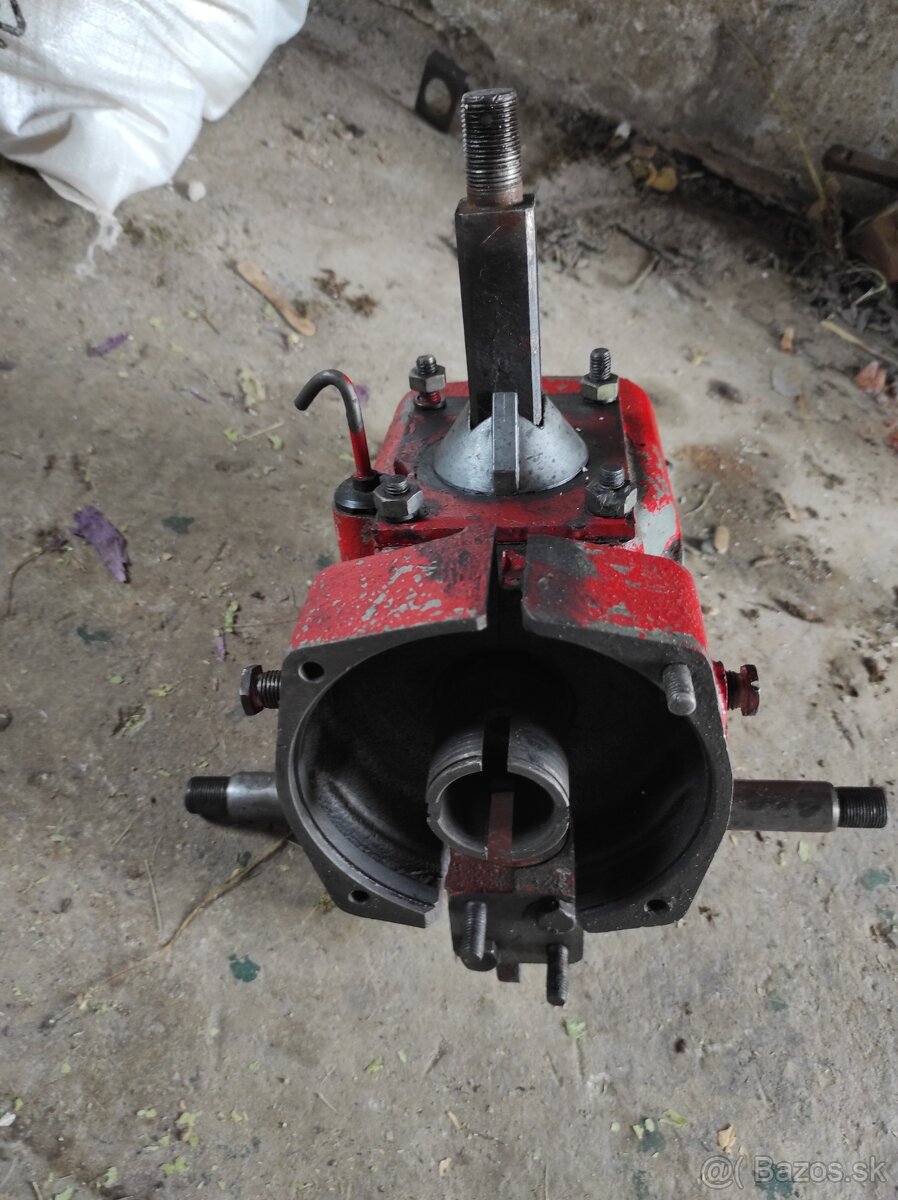 Jicinka mf 70 prevodovka - 3