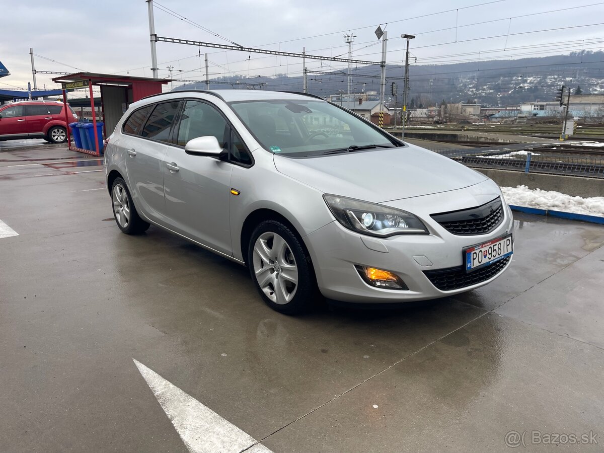 Opel Astra J 1.7Cdti r.v.2011 - 3