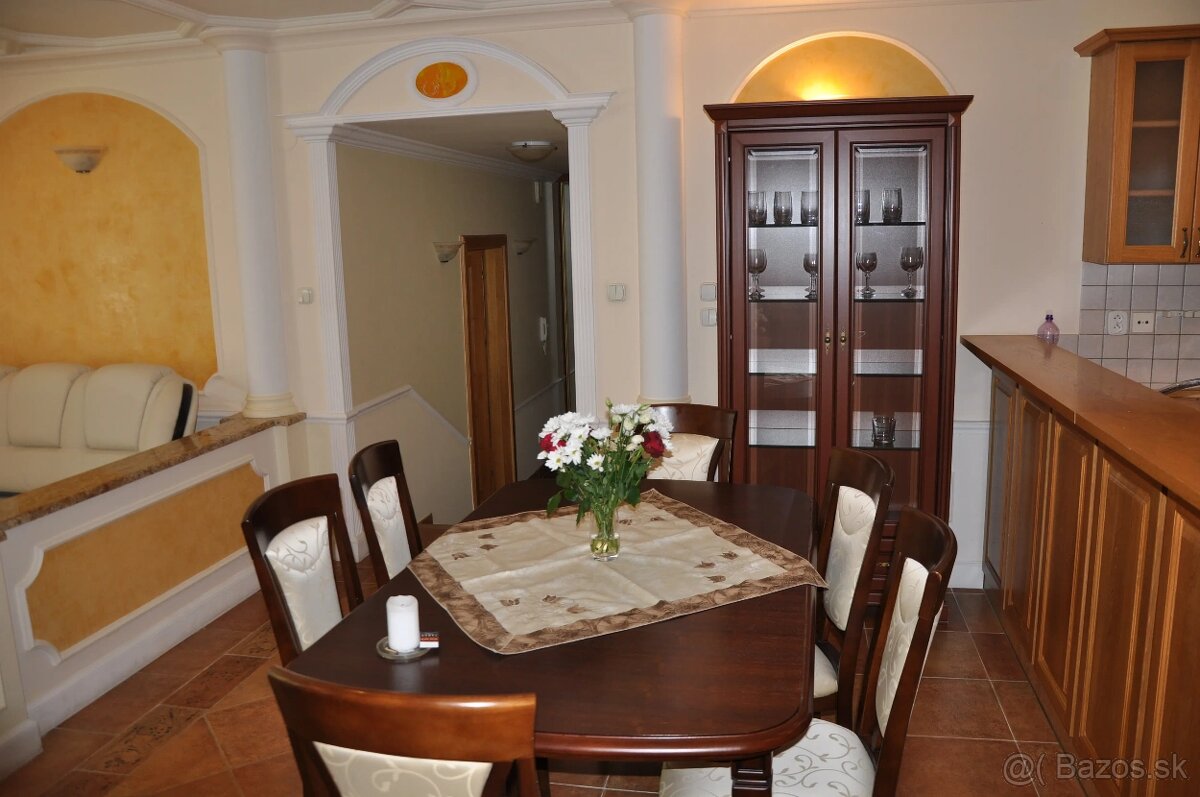 ZÁMOCKÁ" novostavba v STAROM MESTE pod hradom. - 3