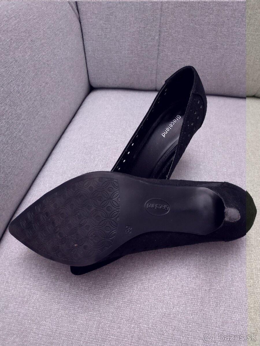 Čierne dámske semišové lodičky, č. 39, Zn. Graceland - 3
