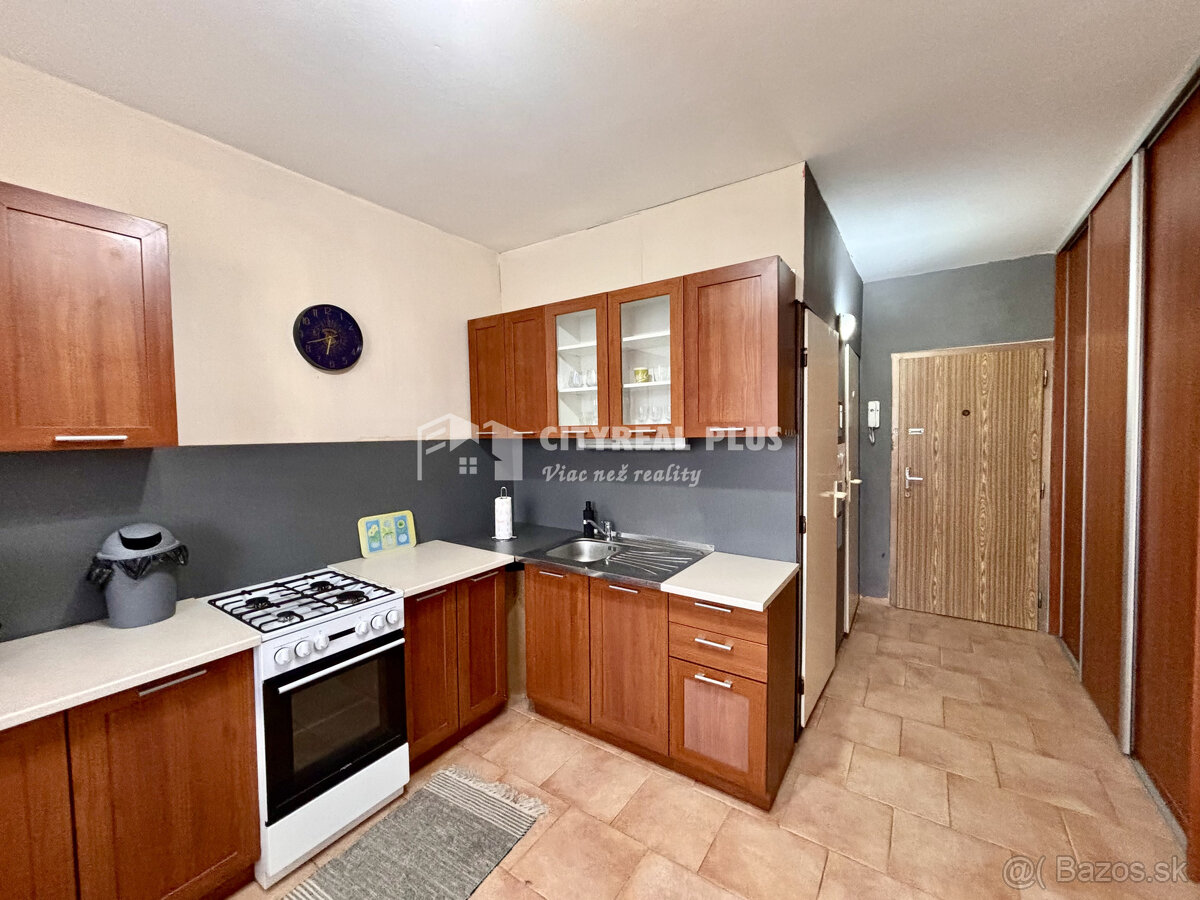 Ponúkame Vám na prenájom 1 izbový byt v Nových Zámkoch - 3