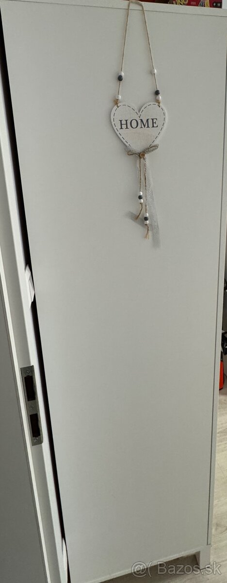 Vesiakova skriňa - 3