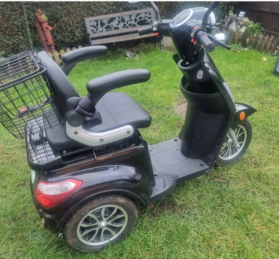 Predám elektricky invalidný vozik - 3