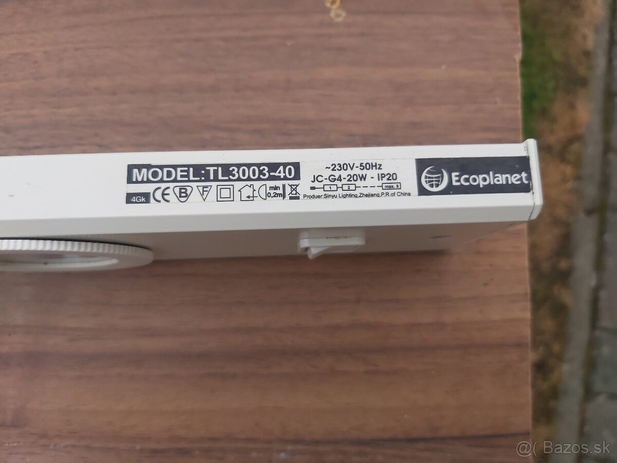 Svetlo pod kuch.linku - 3