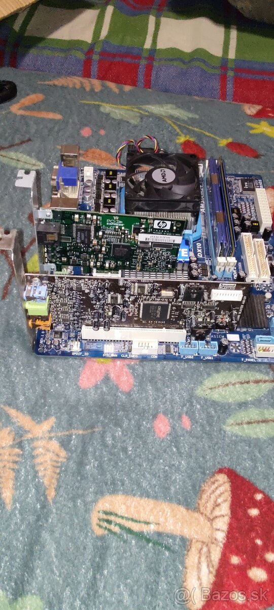 Set Gigabyte GA-MA78LM-S2 + AMD CPU + 4GB RAM + Karty - 3