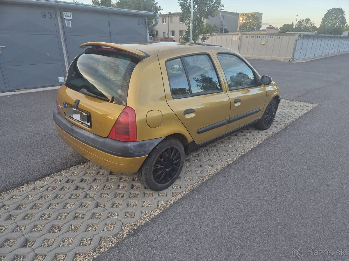 Predám Renault Clio 2 - 3