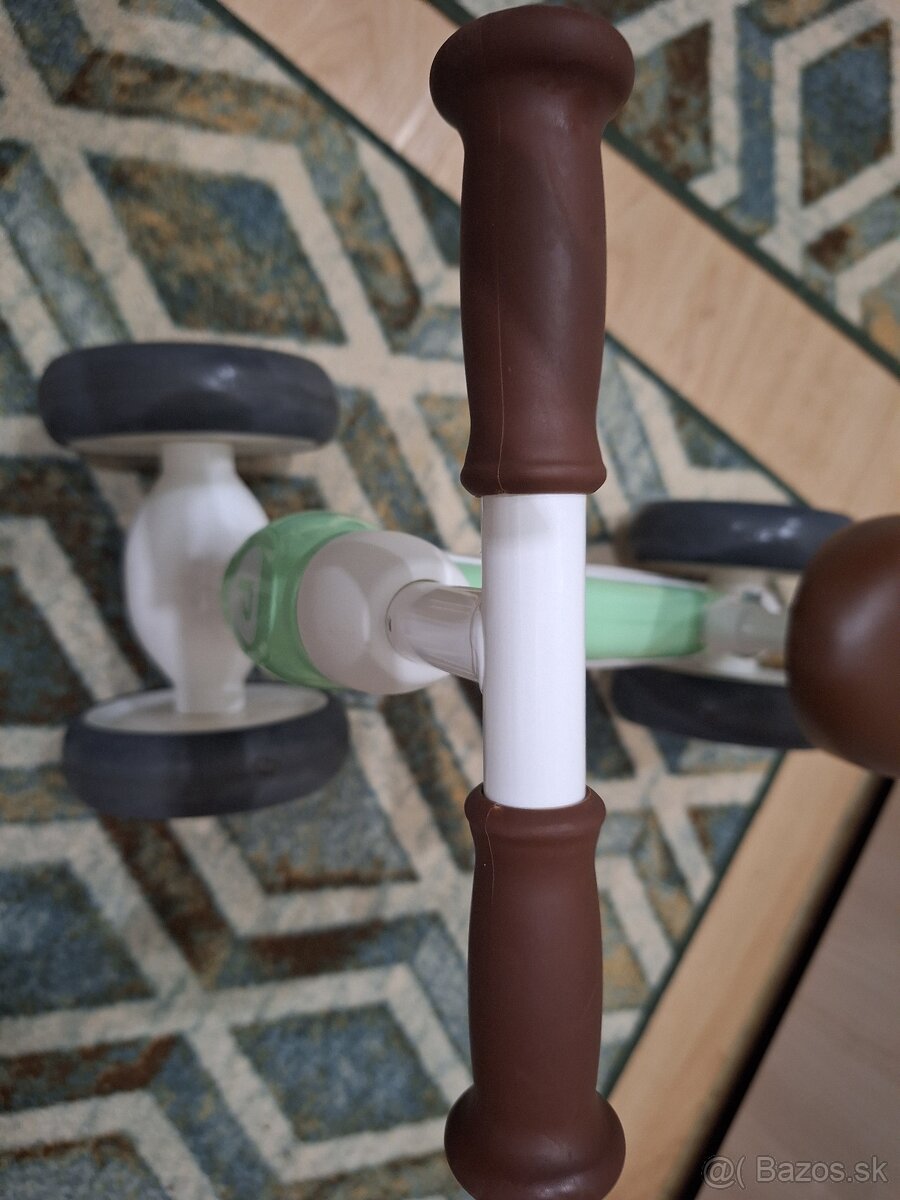 Odrážadlo Cutey - 3