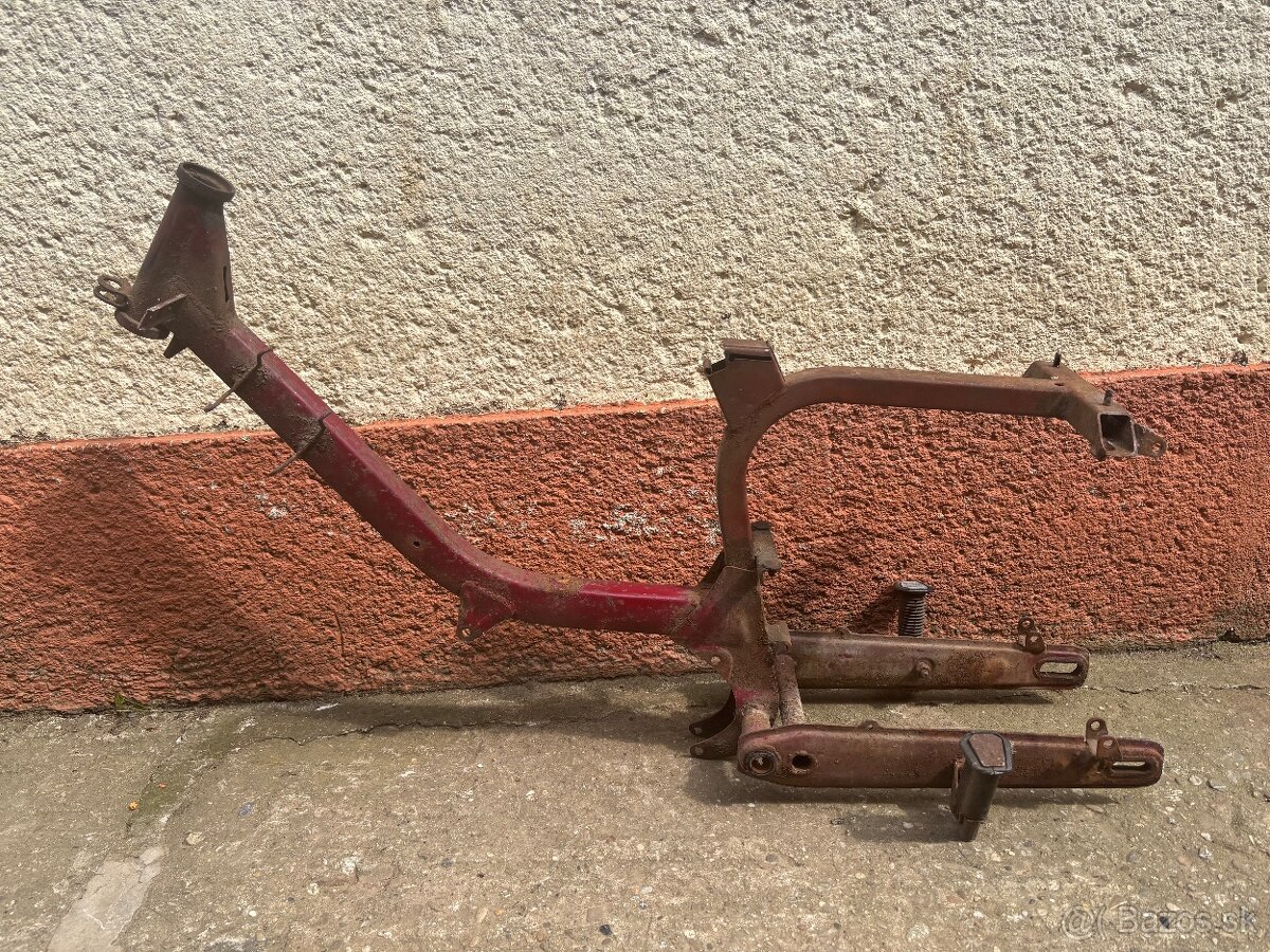 Kostry jawa pionier a jawa Mustang - 3