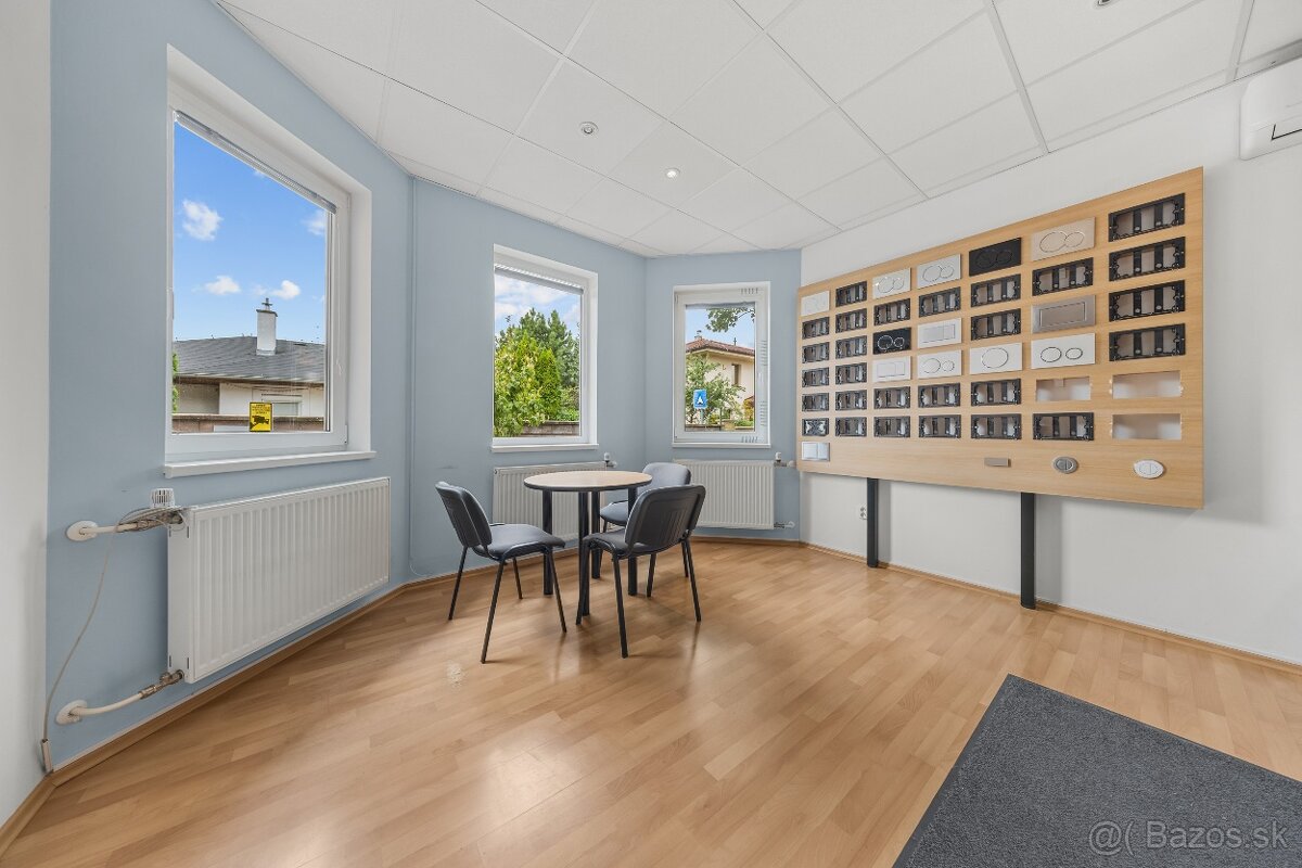 REZERVOVANÉ - RD (OBJEKT) V ATRAKTÍVNEJ LOKALITE SO SKLADOM - 3