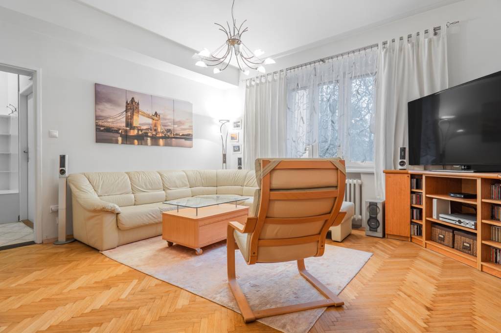 Útulný 2-izbový byt po rekonštrukcii v tichej lokalite Brati - 3