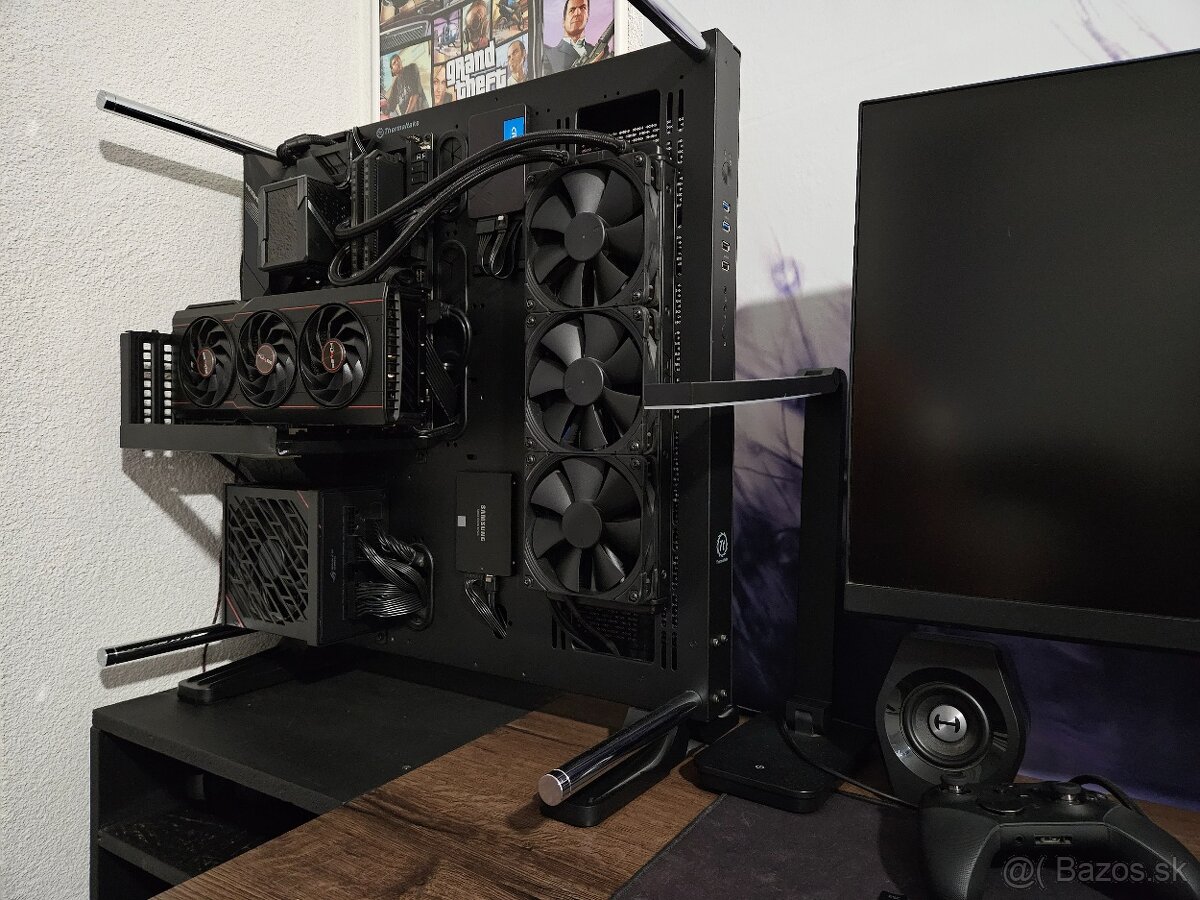 Skrinka thermaltake - 3