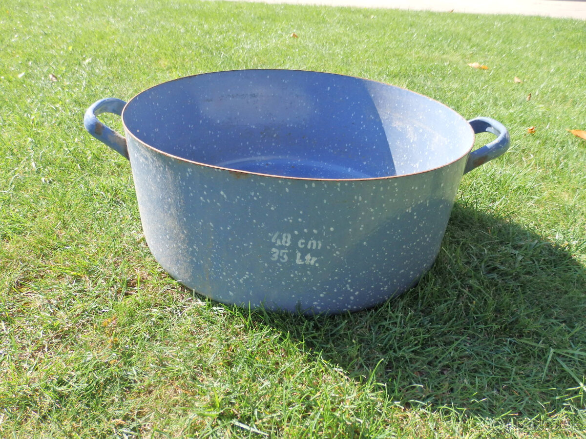 Smaltovaný hrniec - 3