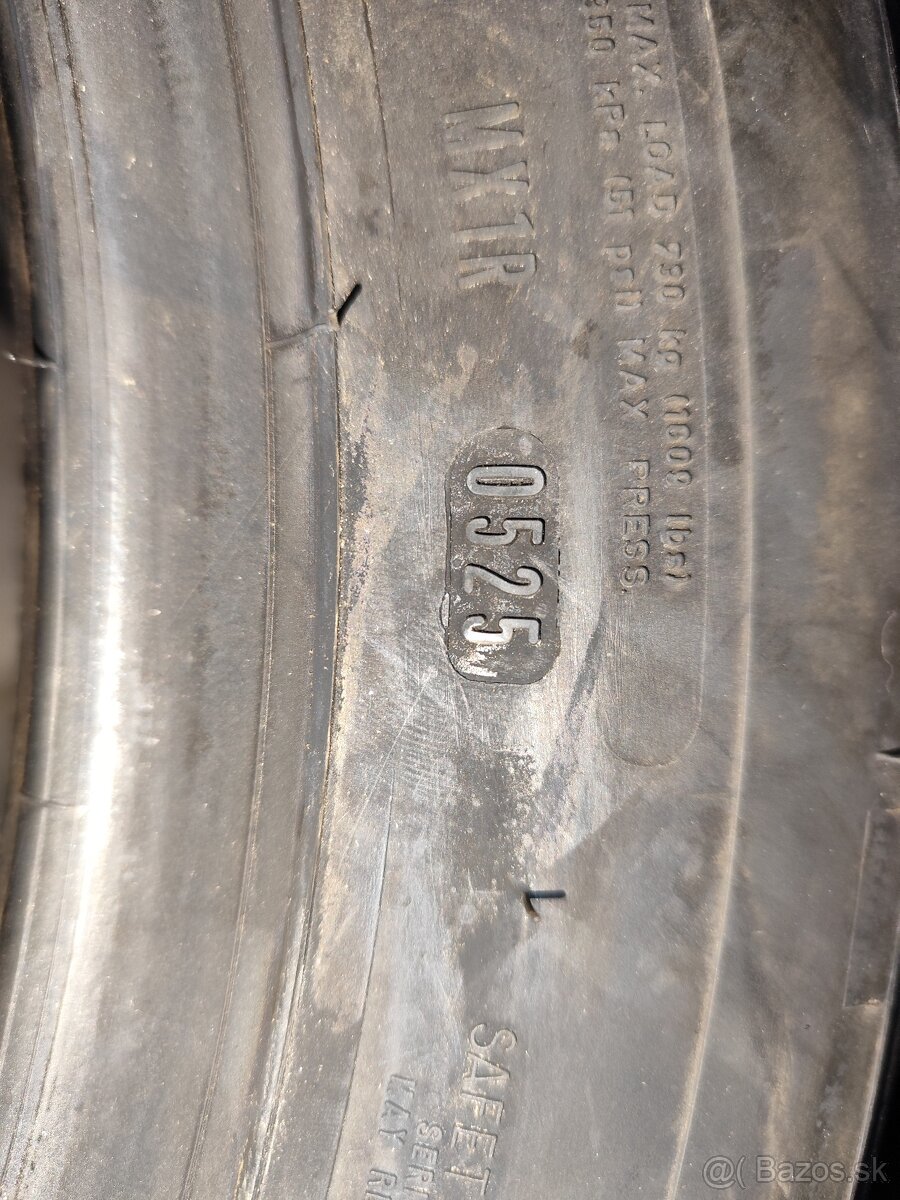 Dunlop 225 55 R17 - 3