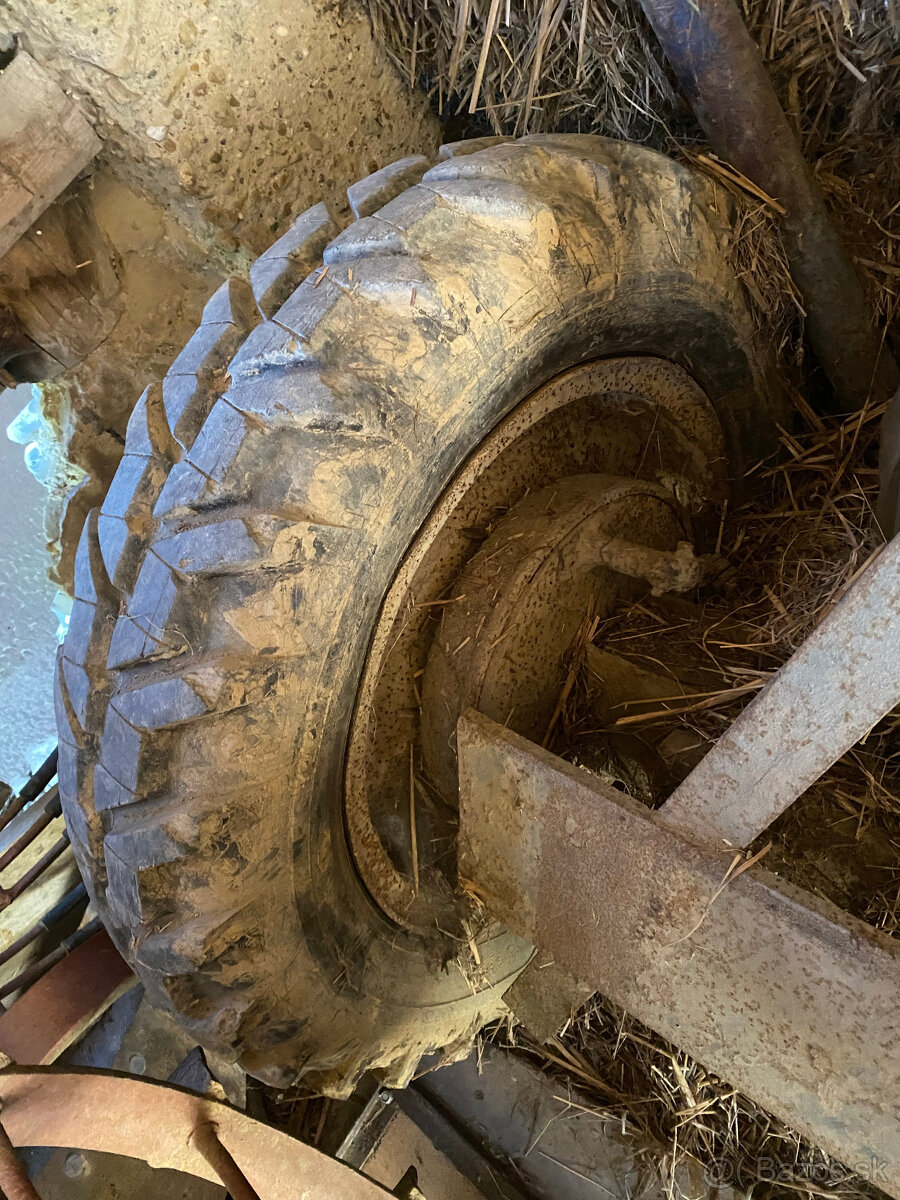 náprava na vlečku - 3