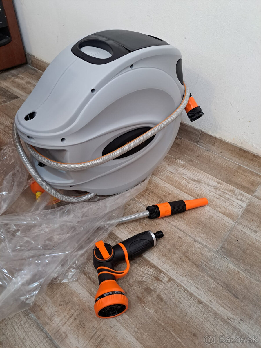 Samonavíjací bubon s 20m hadicou. - 3