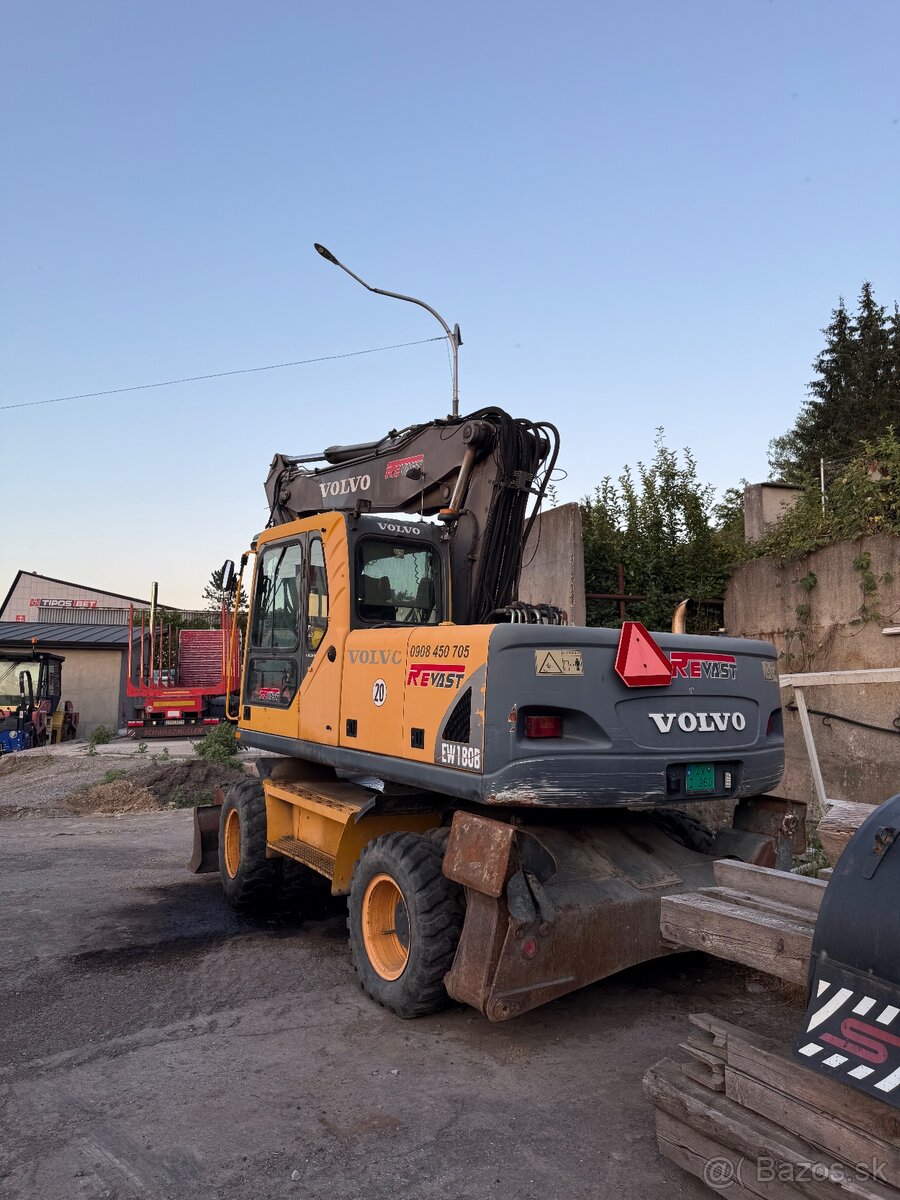 Predám kolesový bager Volvo Ew180B - 3