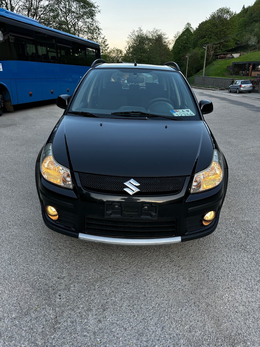 Suzuki SX4 1.6 Urban Line S pohonom 4x4 Swift yeti tiguan