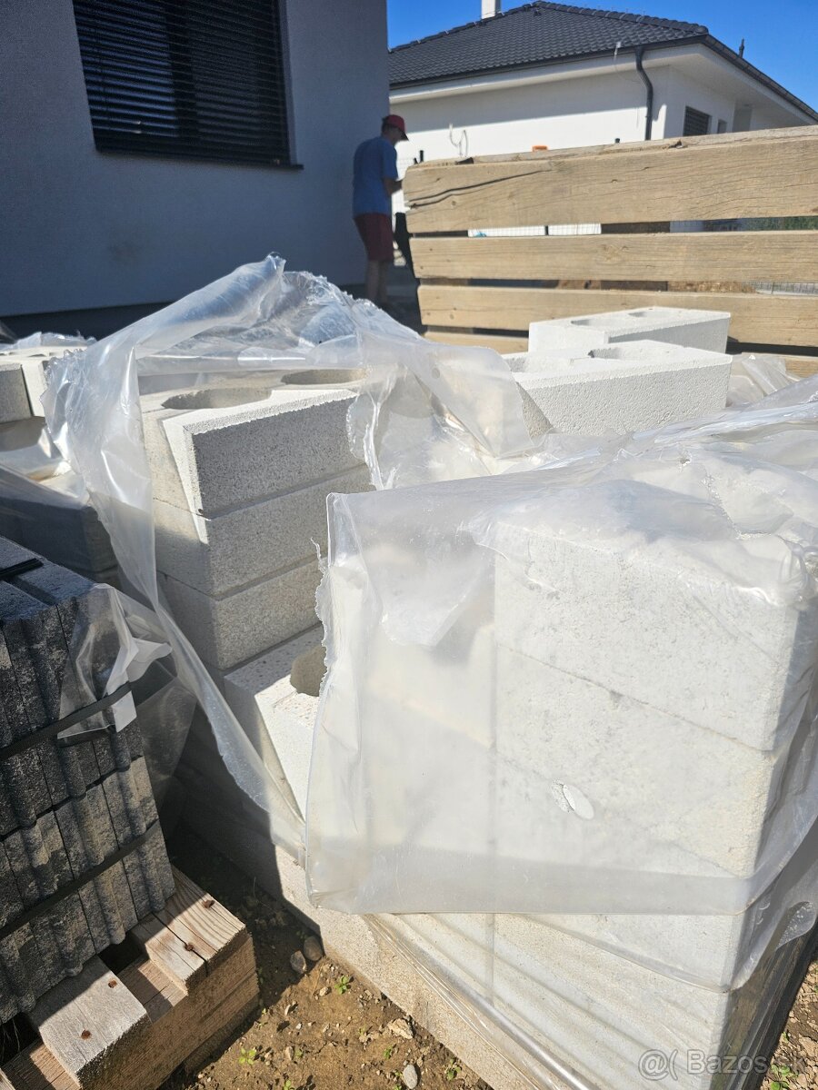 Metropol UNI BIELA - 3