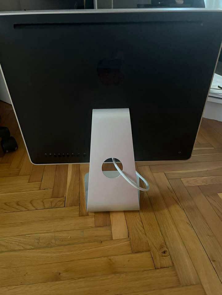 Predám Apple iMac - 3