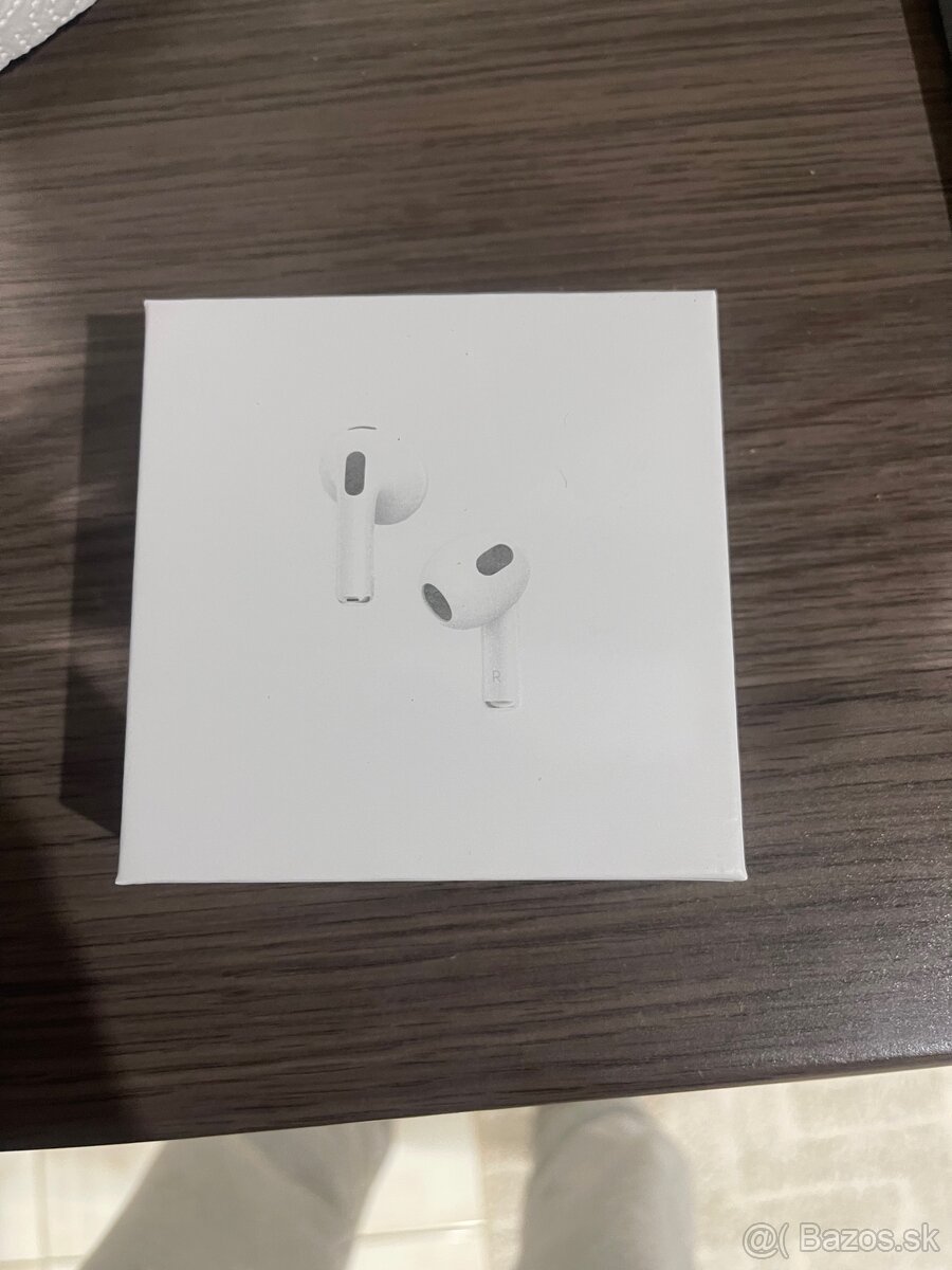 AirPods pro 3 - 3