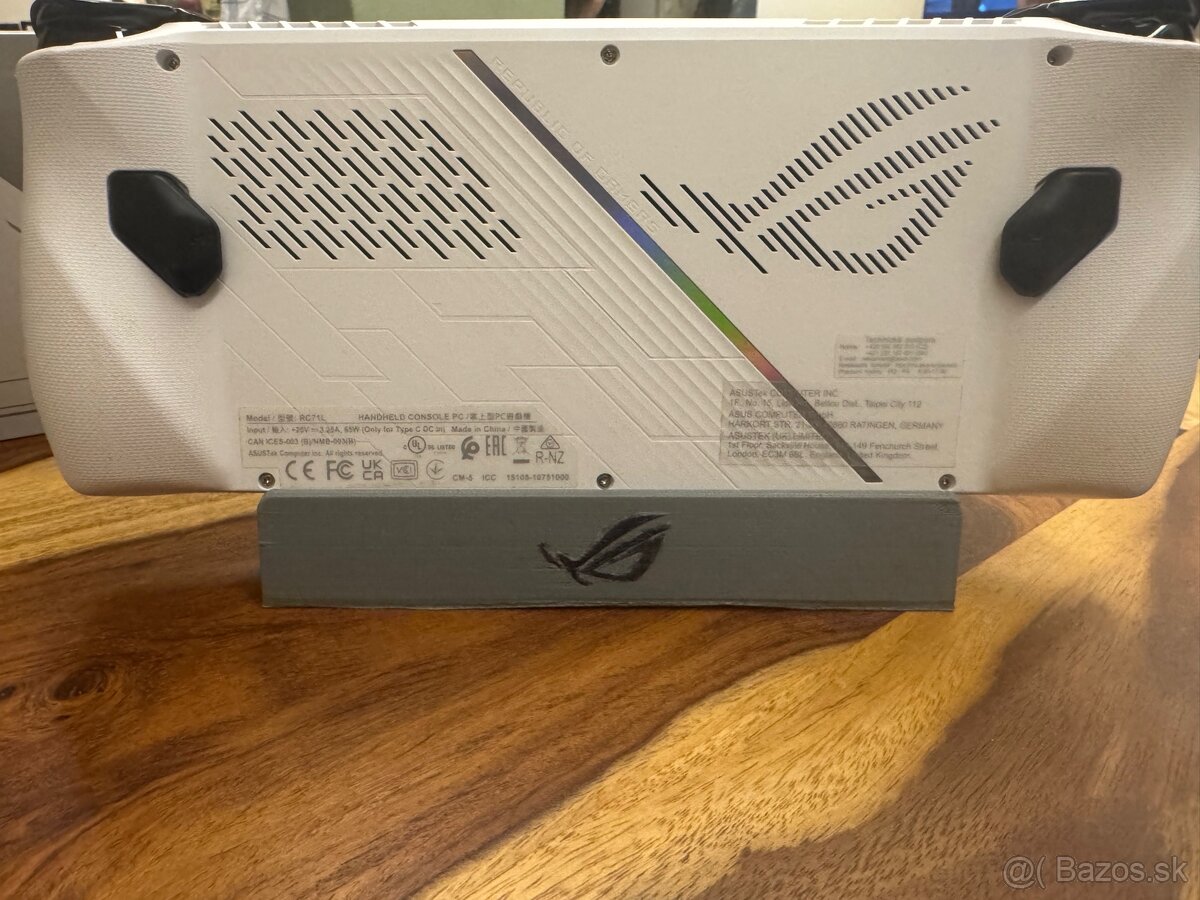 Predam ASUS rog ally z1 extreme - 3