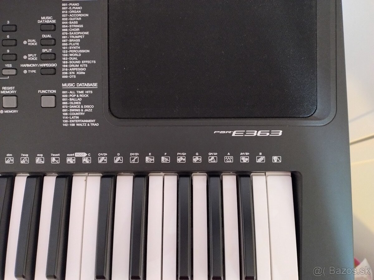 Klavesy Yamaha PSR - 3