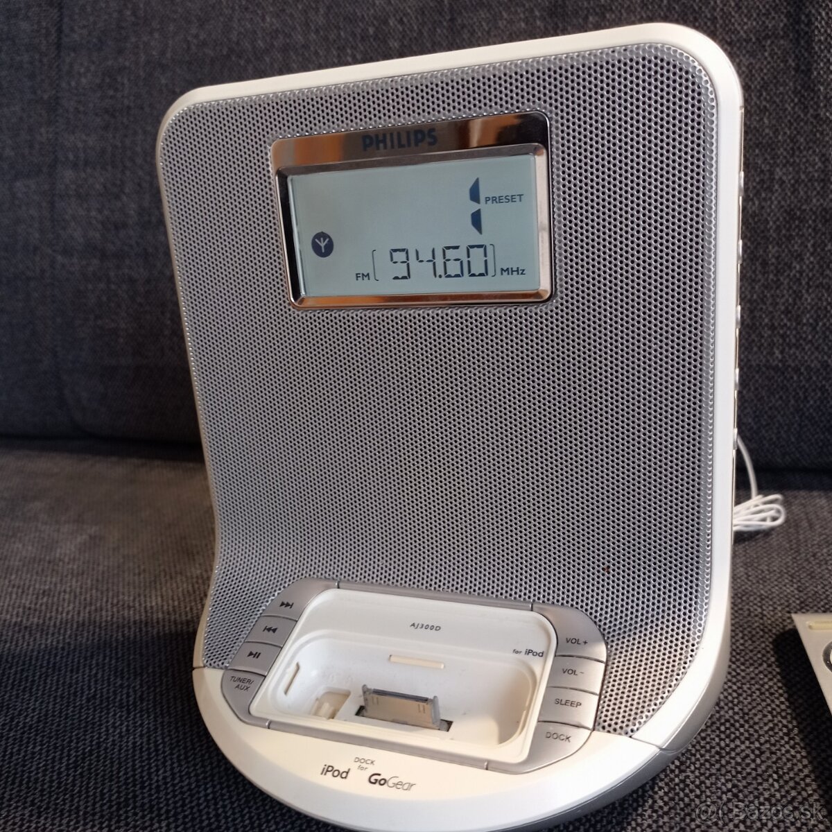 RADIOBUDIK s DOKOM pre iPOD Philips AJ300D/12 - 3