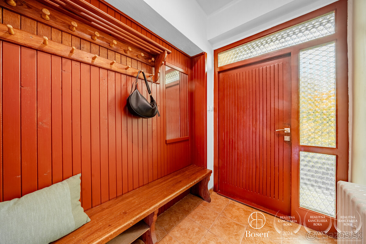 BOSEN |6 izbový RD s veľkou záhradou, s pivnicou a garážou v - 3