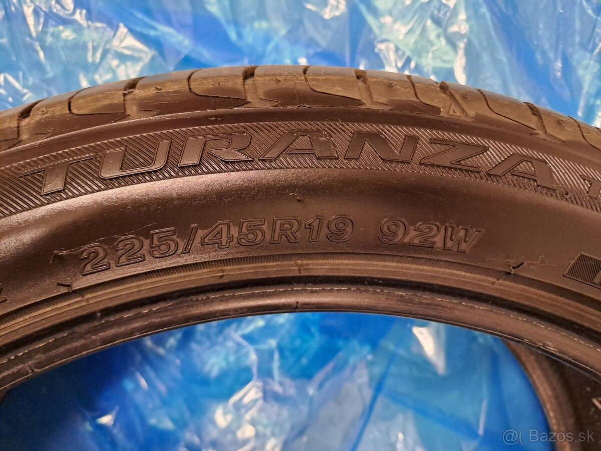 Bridgestone Turanza T005A 225/45 R19 - 3