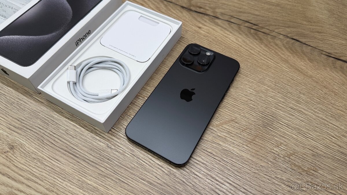 Apple iPhone 15 Pro Max 256GB Black Titanium - 3