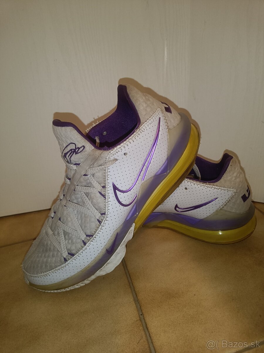 Nike LeBron 17 Low Lakers - 3