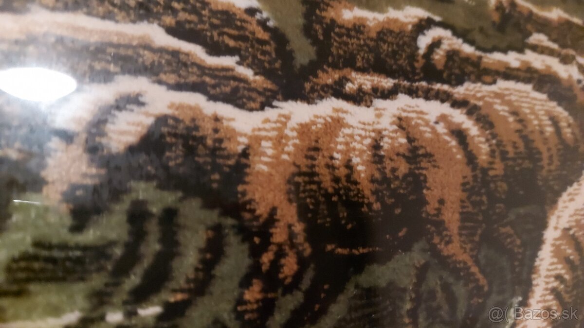 Predám vyšívaný obraz Ježiša s ovečkami v zlatom ráme - 3