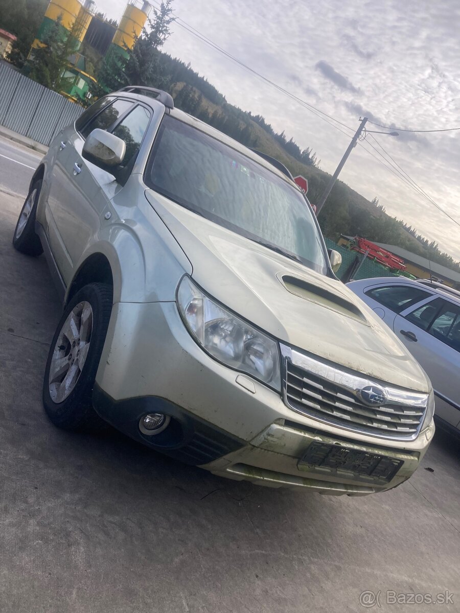 Rozpredam Subaru forester 2.0 boxer diesel 108kw 2009 - 3