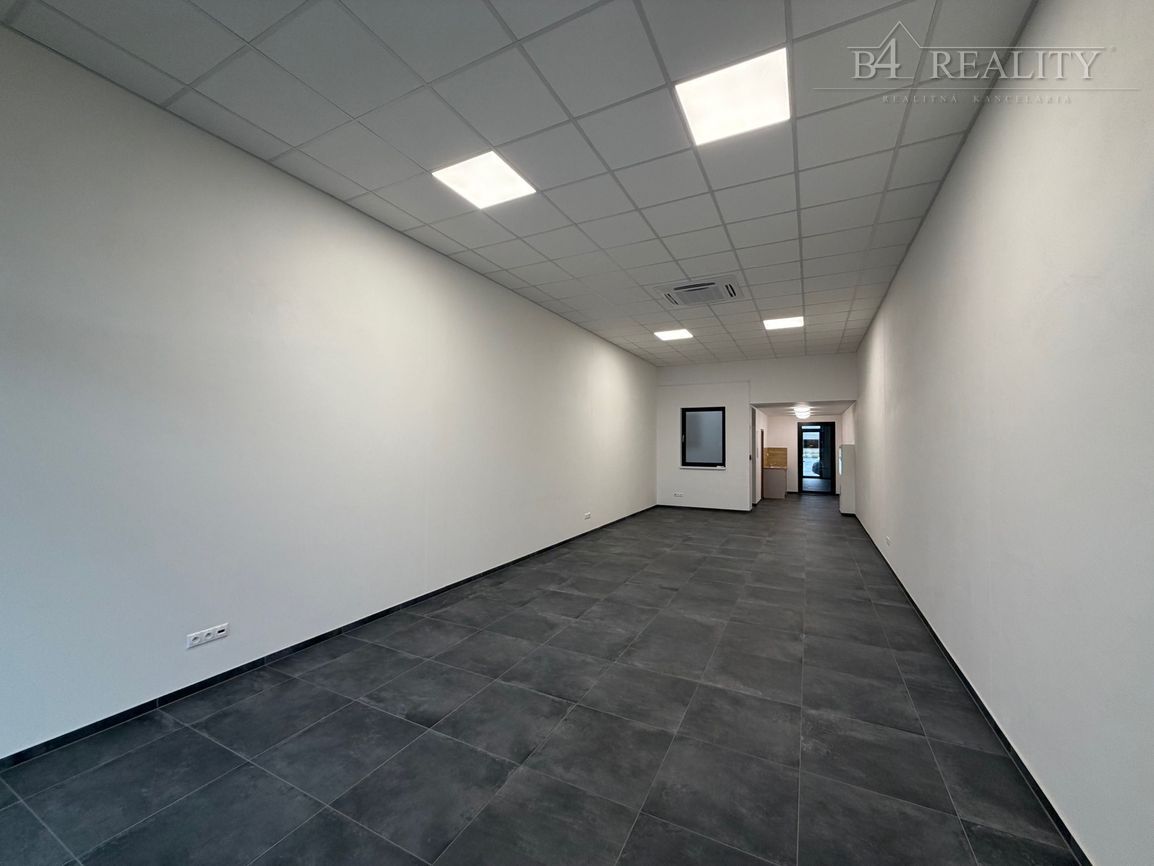Komerčné priestory na prenájom 105 m2 + 2x parkovacie státie - 3