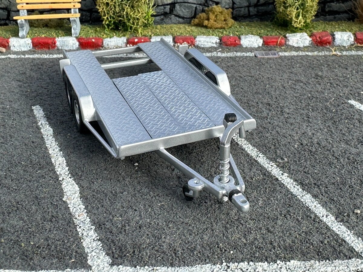 Prepravnik na prevoz aut. Mierka 1:43. - 3