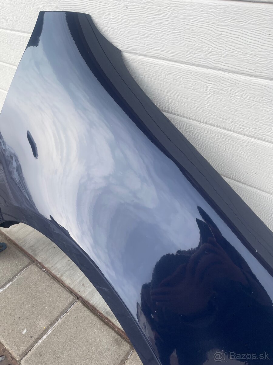 Predný blatník VW Golf 5 LA5G tmavomodrá - 3