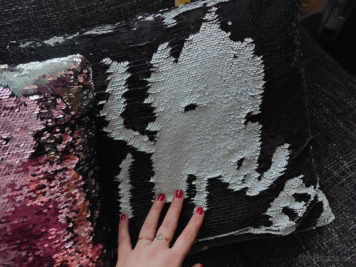 Moderné okrasné vankúše s glitrami - 3