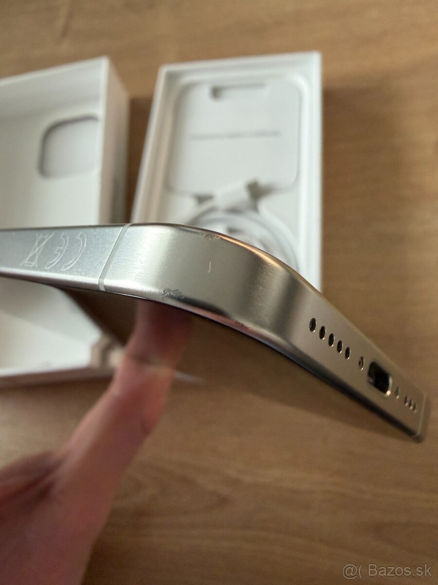 Apple iPhone 15Pro White Titanium 256GB - 3