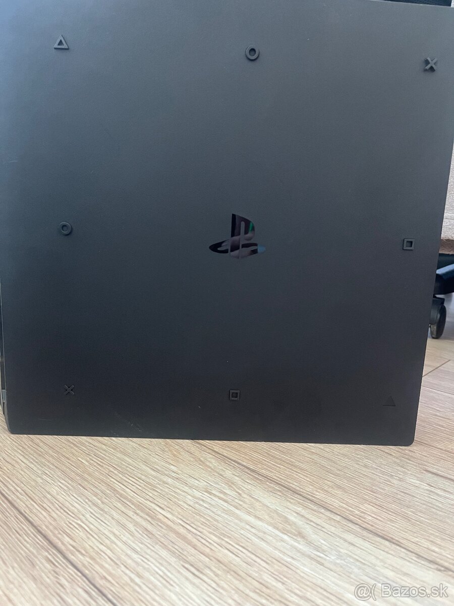Ps4 pro - 3