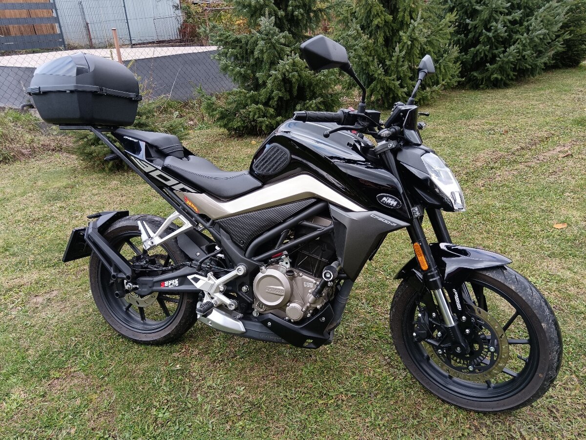 CF moto 300 NK - 3