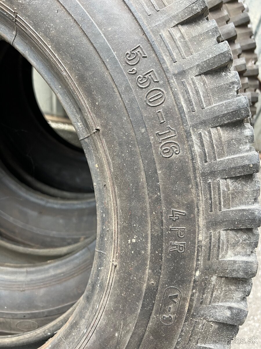 Pneumatiky 4ks Praga,Tatra - 3