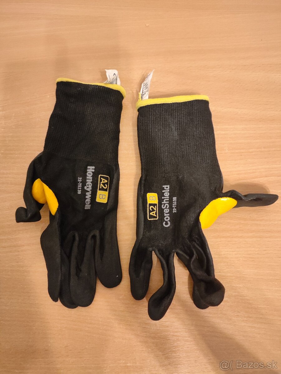 Рracovné rukavice Honeywell CoreShield - 3