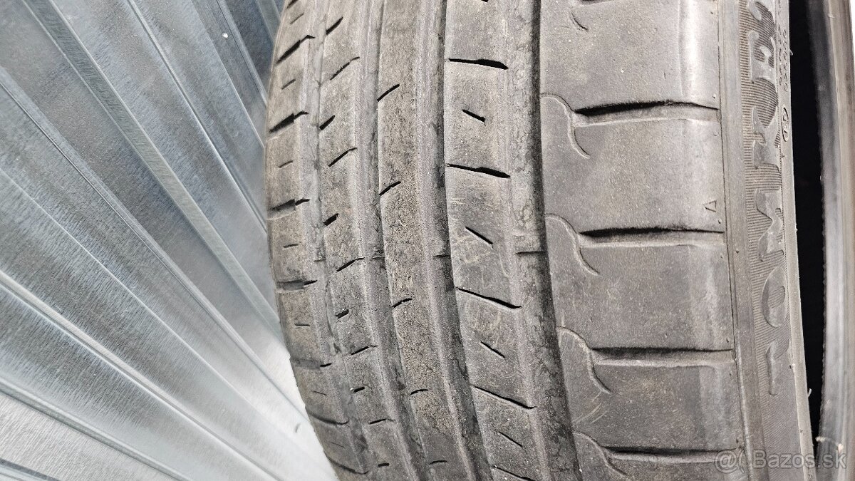 235/45 R18 letne - 3