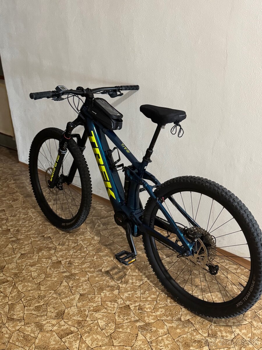 Trek Rail 7 e-bike - 3