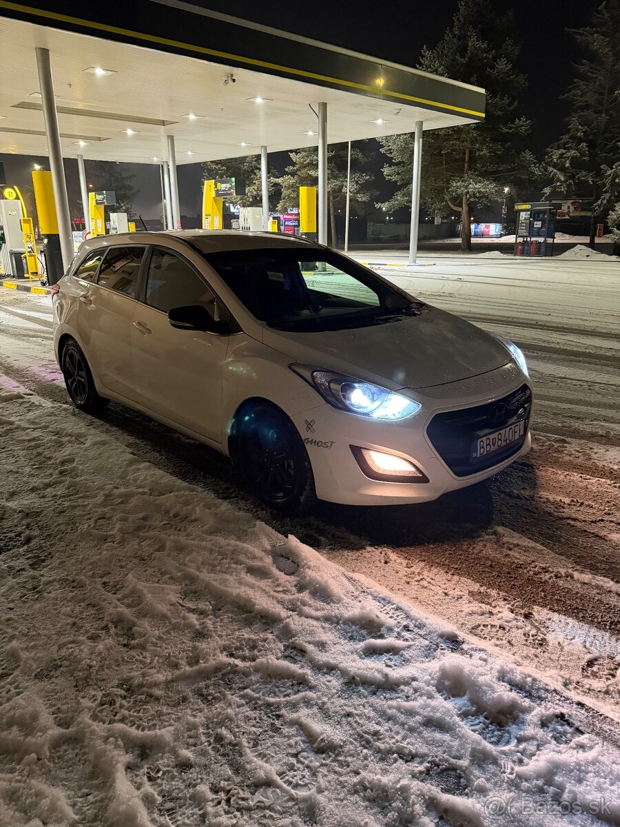 Hyundai i30 cw 1.6crdi 81kw - 3