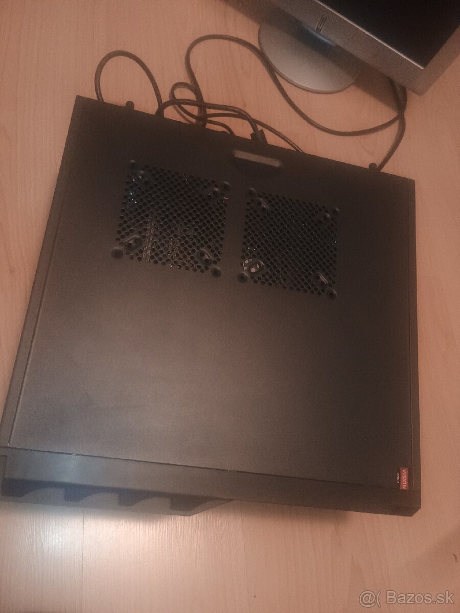 Predam starsi PC - 3