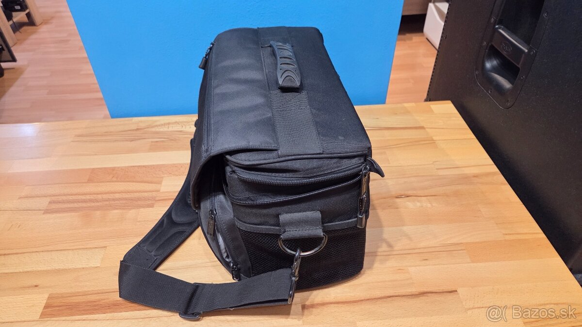 Predam ako novu brasnu LowePro Nova 5 AW - 3