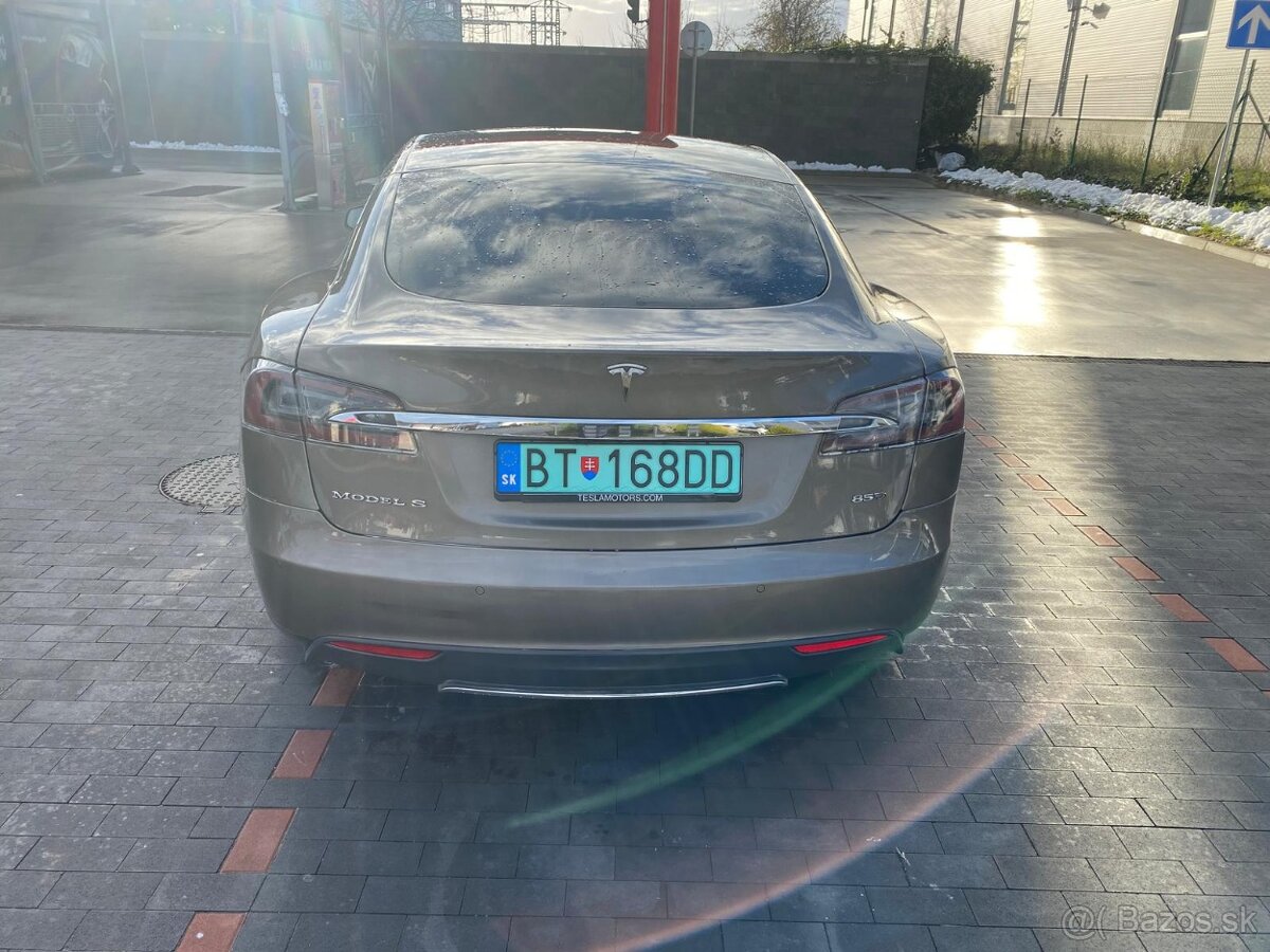 Tesla S 85D 4x4 odp. DPH - 3
